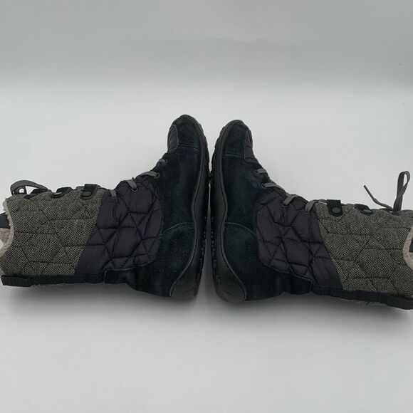 Columbia Women's Black and Gray Winter Boots - Picture 10 of 14